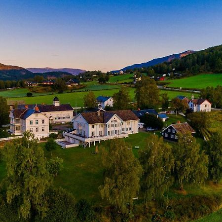 Hotel Dale-Gudbrands Gard By Frich'S à Sør-Fron Extérieur photo